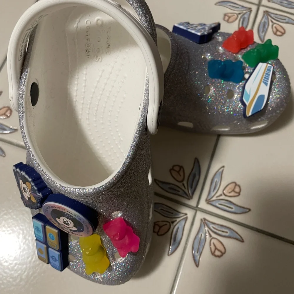 Crocs - Picture 2 of 2